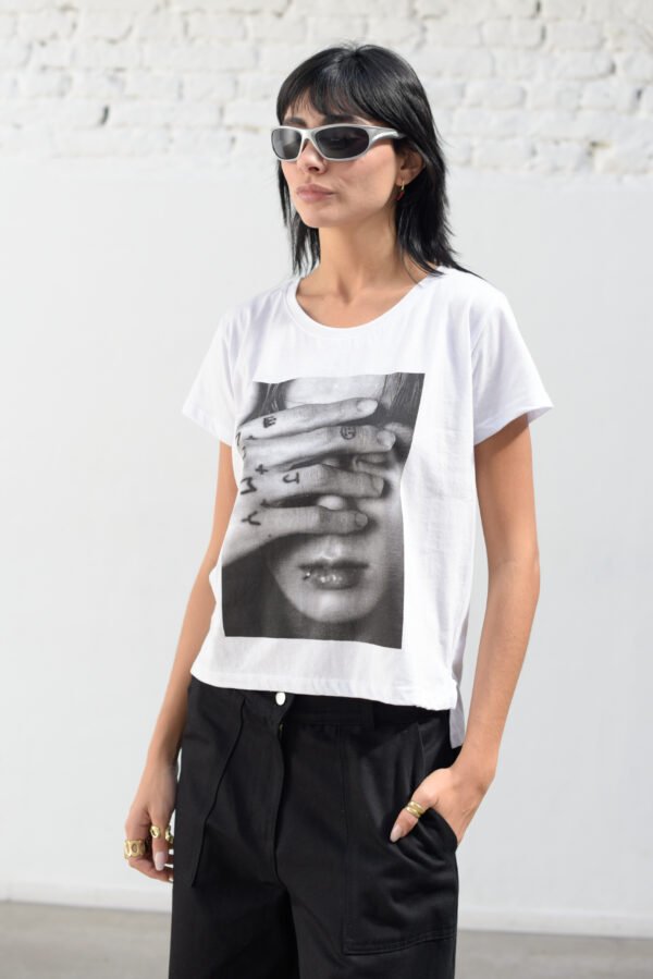79 Remera Paloma BTS