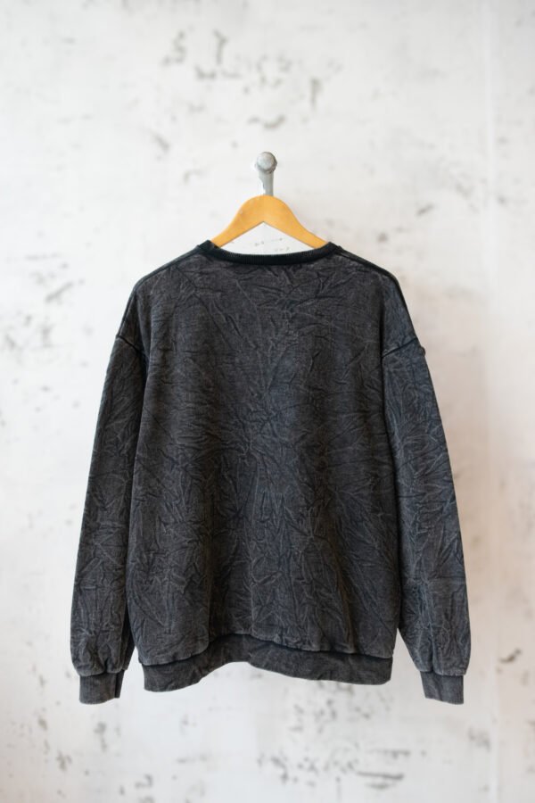 Buzo Básico Cuello Redondo Superior Washed