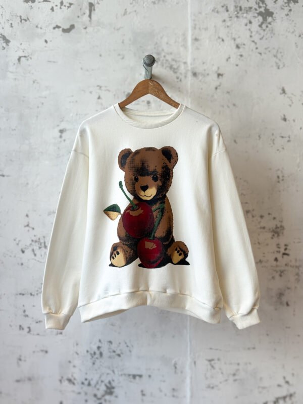 Buzo Básico Cuello Redondo Cherry Bear Crudo