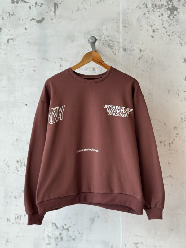 Buzo Básico Cuello Redondo NY Studio Choco