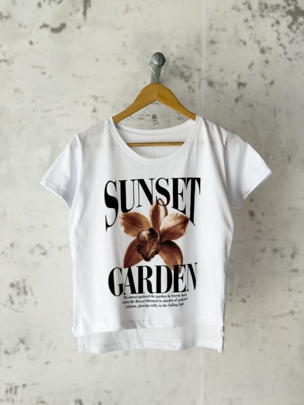 Remera Paloma Sunset Garden Bl