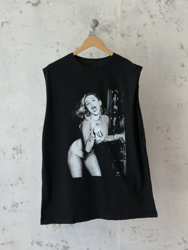 Remeron Chizo Miley Ne