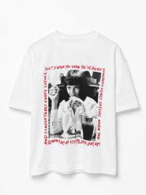 C1D512A4-CA26-460F-AEAF-1D03C7116A75 Remera Basica Over Pulp Fiction Bl