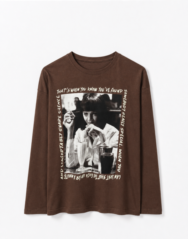 Remera Basica Over Manga Larga Pulp Fiction Choco